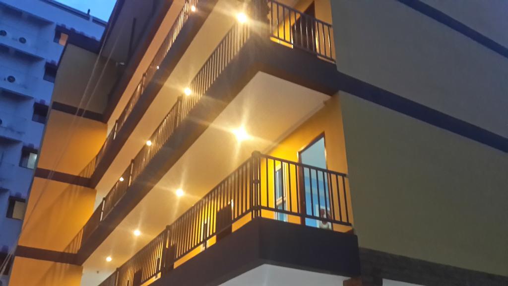 The Moonlight Place Bang Lamung Bagian luar foto
