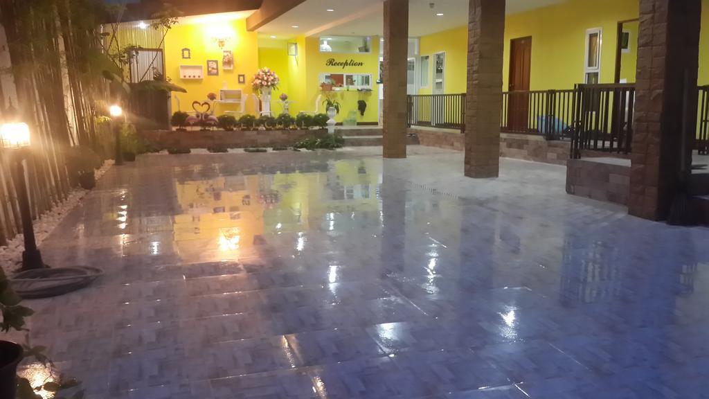 The Moonlight Place Bang Lamung Bagian luar foto